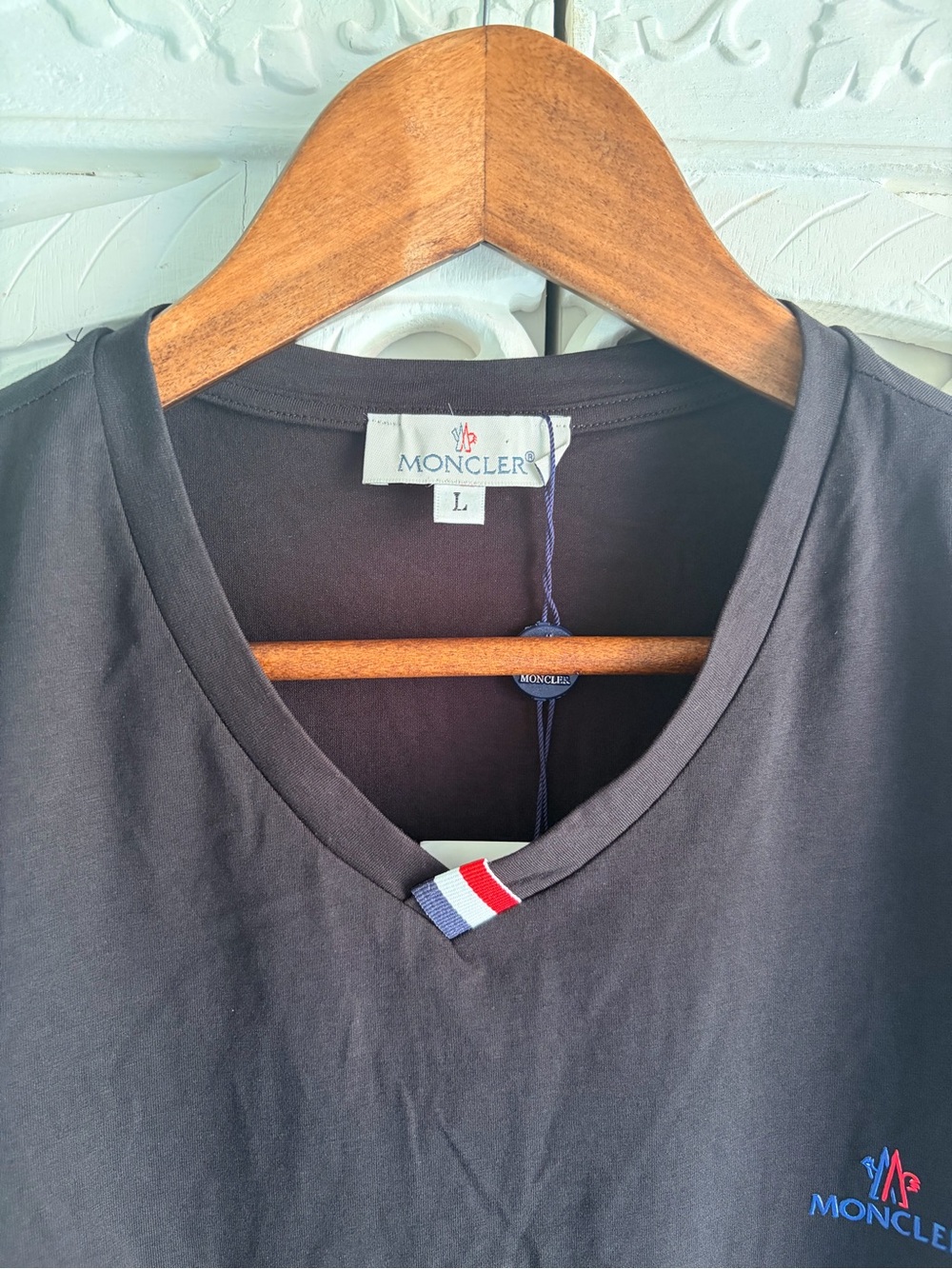 Moncler Black V-Neck Embroidered Logo T-Shirt Size L - Picture 2 of 9